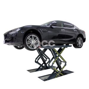 Elevador tesoura para oficinas automóveis disponível na PCC.Elevador tesoura para oficinas automóveis disponível na PCC.