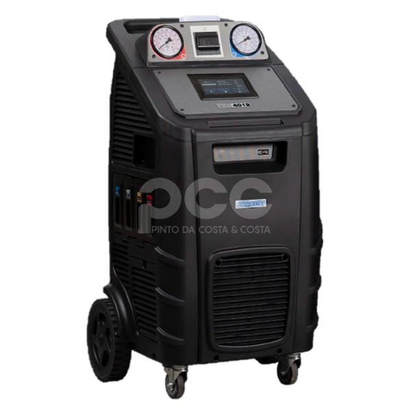 Máquina de A/C Ecotechnics ECK 4012 com visor digital e rodas, compatível com R134a e HFO1234yf para uso oficinal.